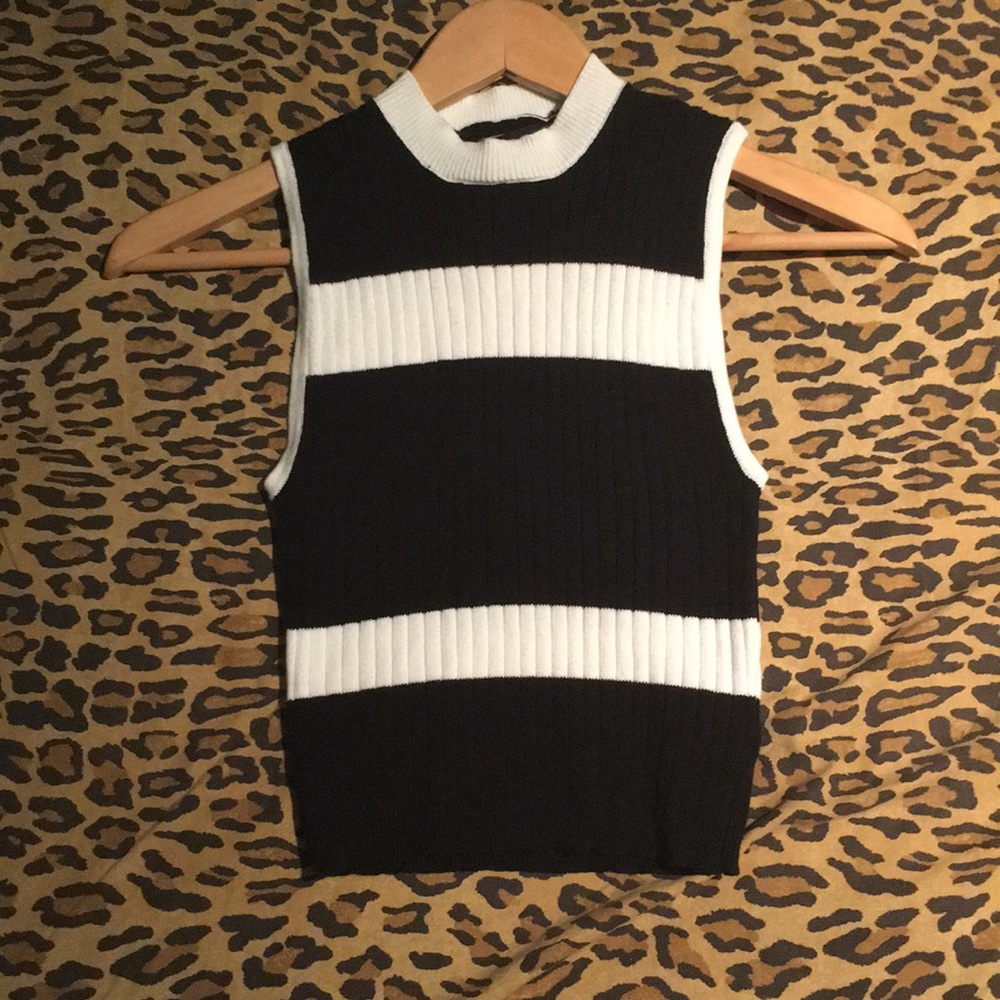 Black & White Striped Knit Ribbed Crop